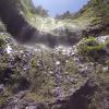 Chute d'eau ensoleillé